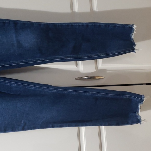 PAIGE Margot Raw Hem Ankle Skinny - Picture 4 of 8